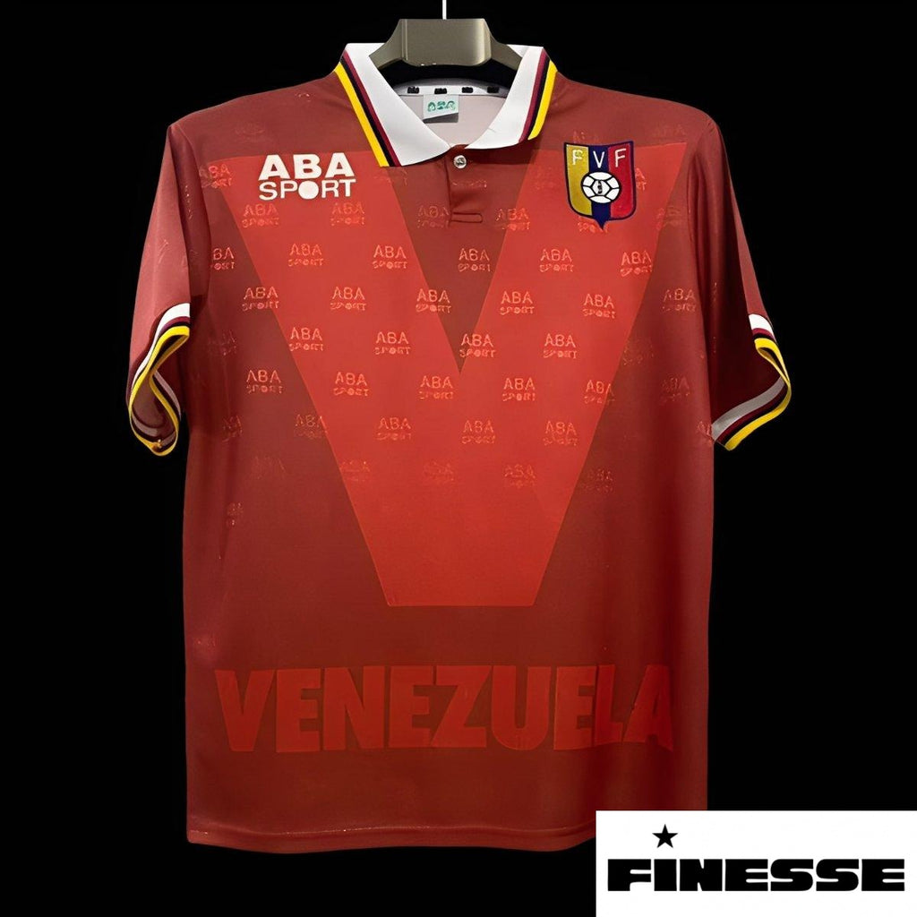 5de4516ee955f9449efaf695.jpg