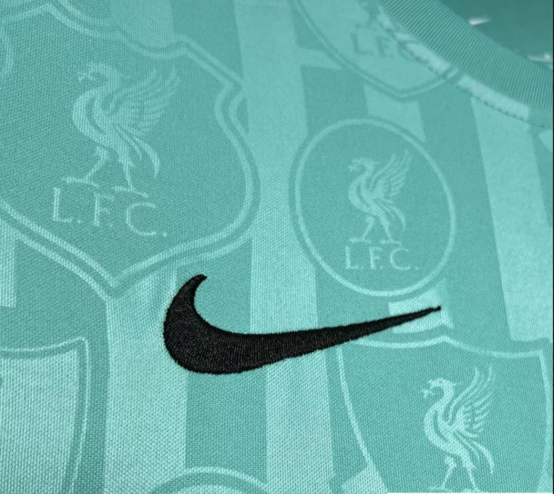 2024/25 Liverpool Pre-match Training Jersey